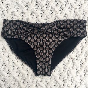 🖤 ATHLETA Aqualuxe Print Twist Bottoms